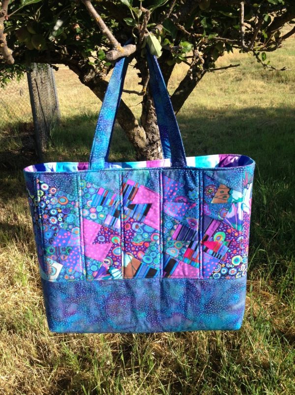 Tote #12 Simply Charming Twister Tote – Around the Bobbin